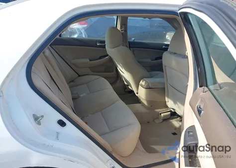 2005 Honda Accord 2.4 Lx z USA, uszkodzony, nr VIN 1HGCM56485A121418